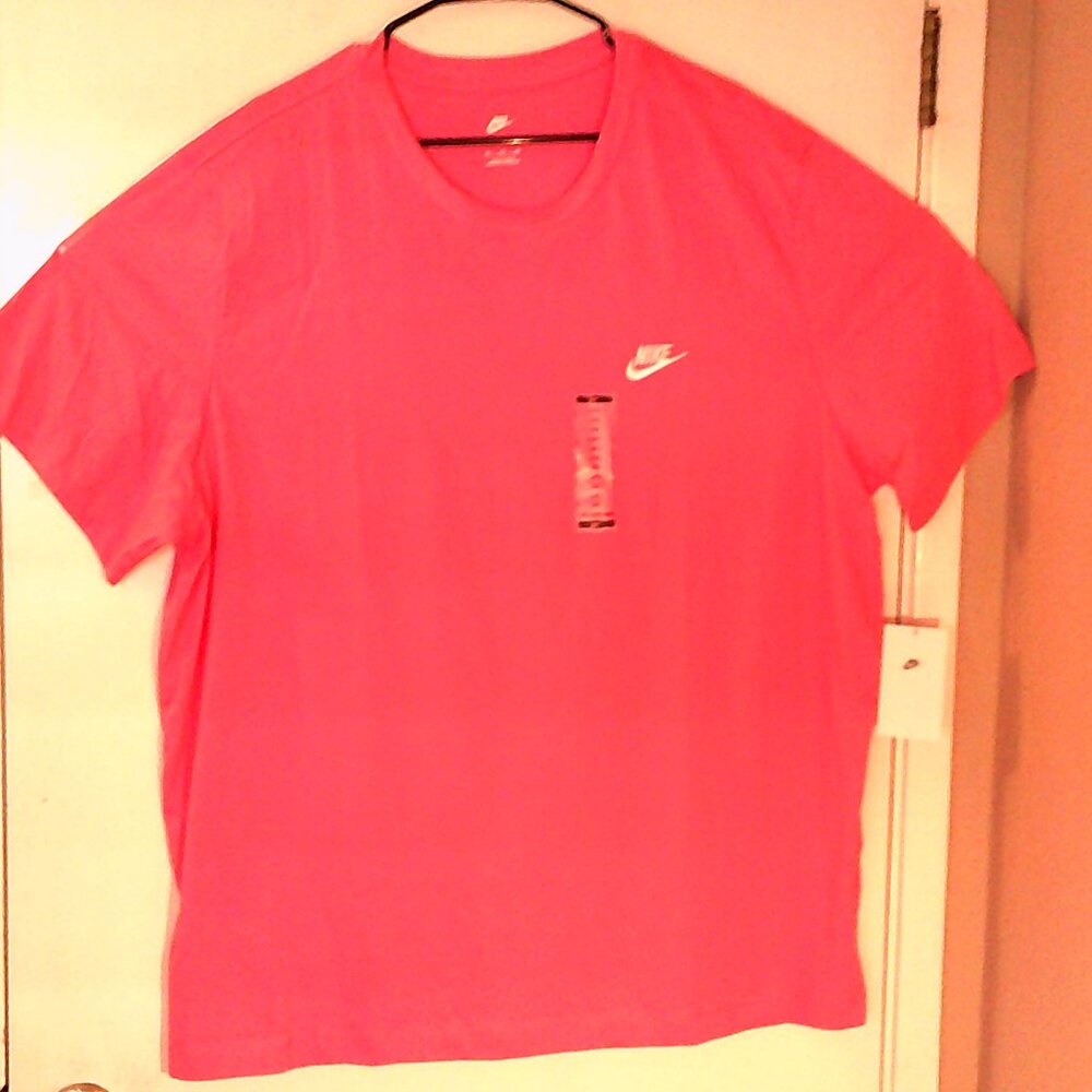 NEW NIKE SPORTSWEAR "Club Embroidered Tee" MEN'S PINK T-SHIRT 2XL AR4997-684
